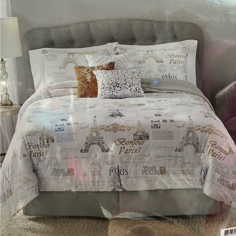 Paris comforter set